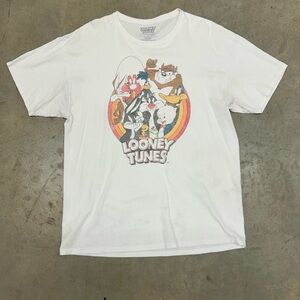 Looney Tunes Graphic T-Shirt